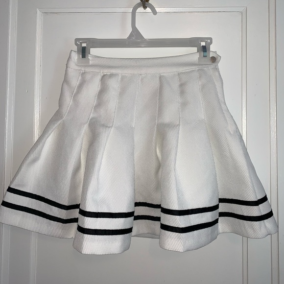 H&M tennis skirt - Picture 1 of 1